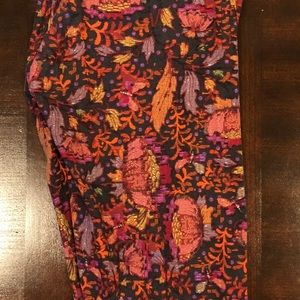 Lularoe OS Leggings ‼️Buy 1 Get 1‼️